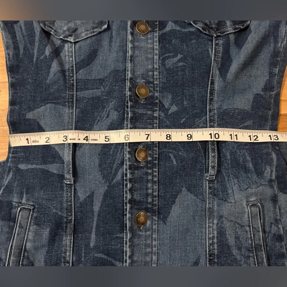 GUESS, Denim Belted Button Front Stella Mini Dress, Tropical Print, Size S - Picture 11 of 11